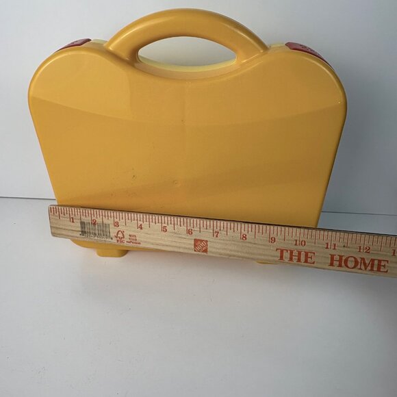 Lego Yellow Travel Carrying Case Red Latches With Lego Lot - Picture 8 of 9